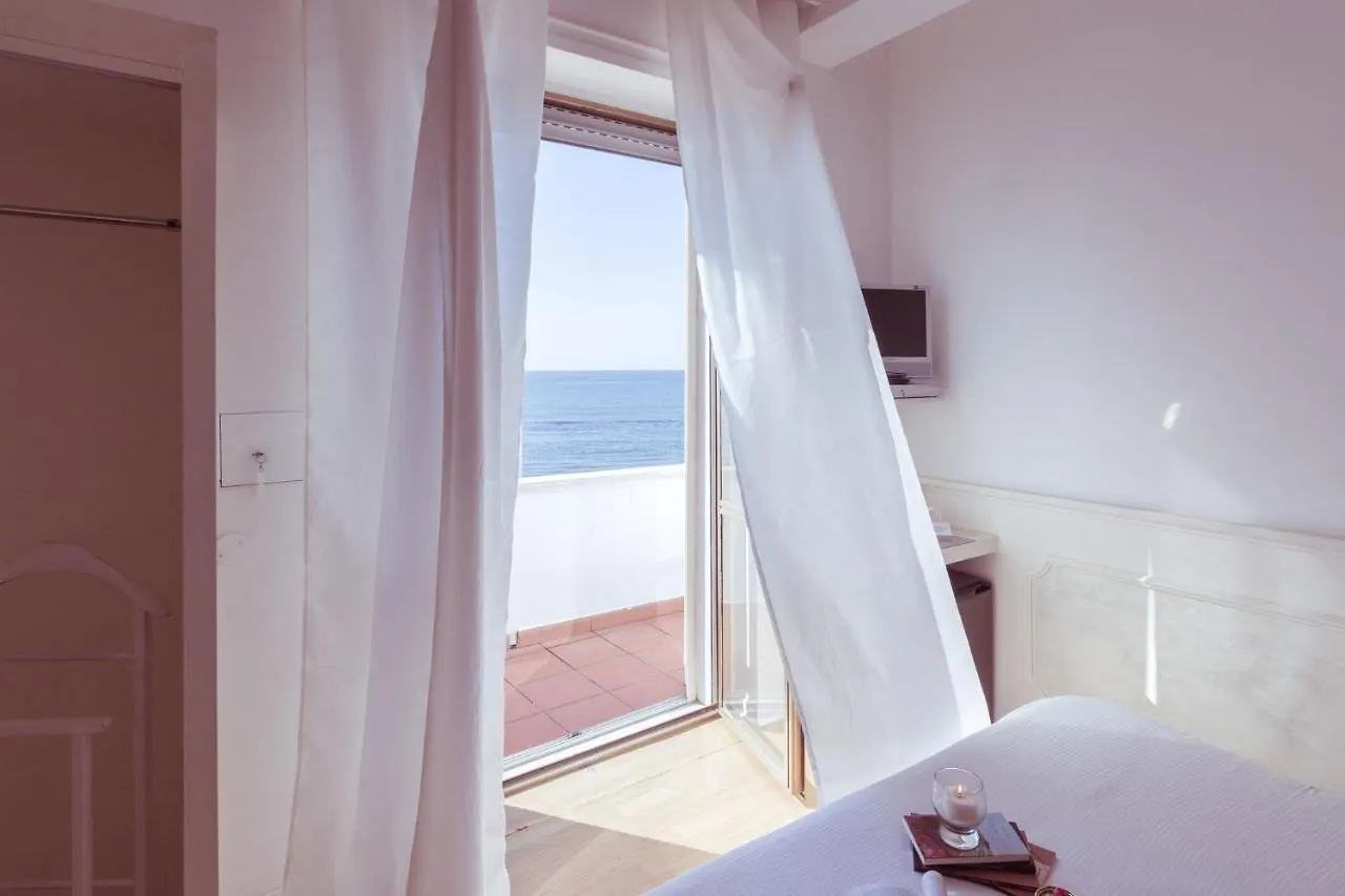 ***  Piccolo Mondo Hotel Follonica Italia